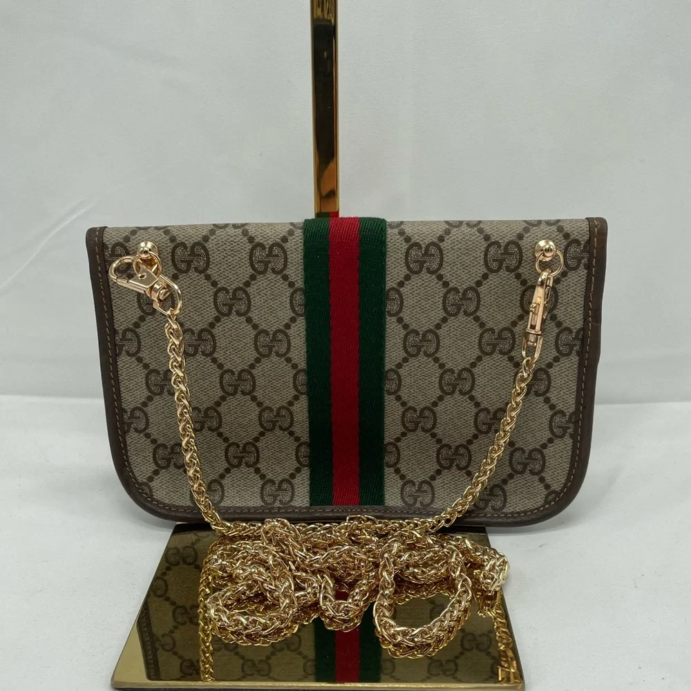 Gucci pouch/ crossbody bag - Picture 2 of 8